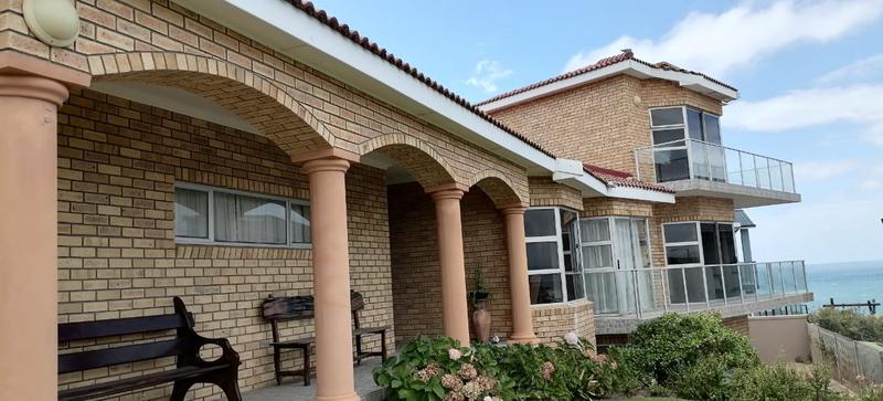 6 Bedroom Property for Sale in Reebok Western Cape